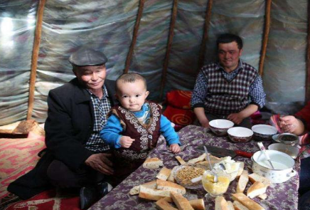 古代游牧民族这么多的牛羊 他们主要吃的是肉吗