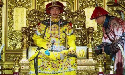 嘉庆皇帝到底做了什么缺德事 他为什么会被雷劈死呢