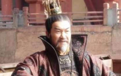 李密一位占尽优势的厉害角色为什么会输给王世充？