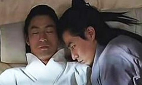 董贤是汉哀帝的宠臣 为何最后他会自杀呢