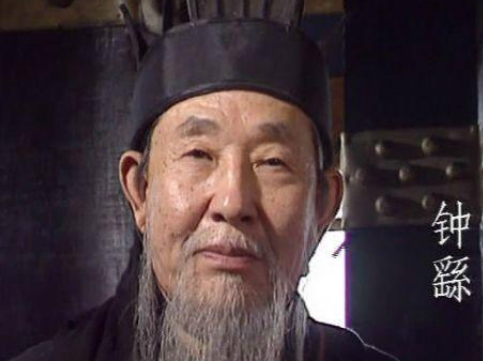 74岁老来得子，一直危中求安！谁知儿子却太过猖狂不得善终！