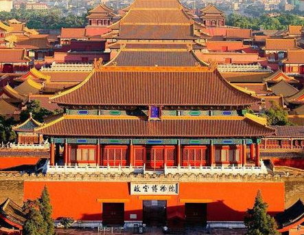 故宫牌匾上面的错字到底是怎么回事 为何明清两朝会连着错呢