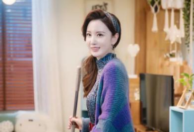 《外星女生柴小七》张萌饰柴姐助攻奇妙“咸宠”恋