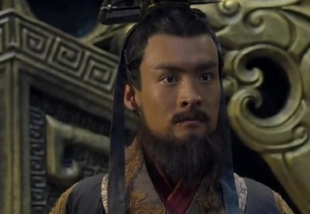 吕不韦对秦始皇随便说教，为什么他什么事都没有？