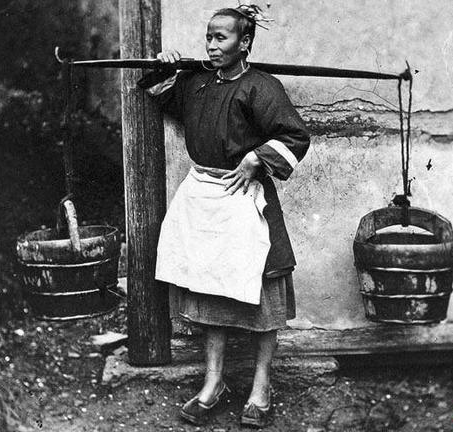 揭秘客家女子为什么不裹小脚 原因令人心酸