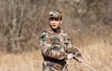 《陆战之王》张能量为什么遭到队友排挤？原因是什么？