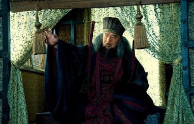 董卓入京极力拉拢大臣，为什么感觉良好的他被大家赶出了京城？