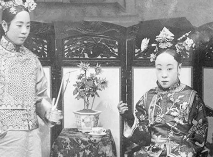 清朝灭亡时的皇室怎么样了 他们到底去了哪里