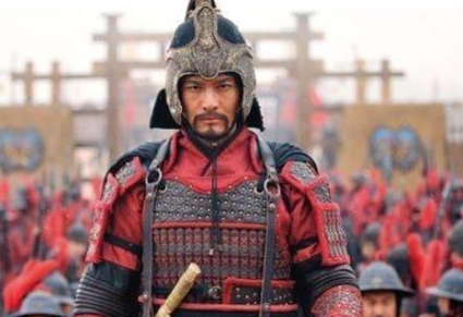 岳飞的枪法熟练到炉火纯青的境界 为什么他的儿子却选择使用锤子作为武器呢