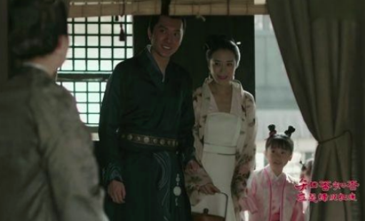 《知否知否应是绿肥红瘦》常嬷嬷一眼看出曼娘不是好人，原因是什么？