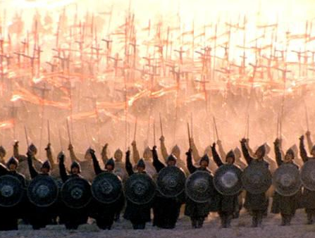 秦军的装备都是怎么制造出来的？有专门的加工厂吗