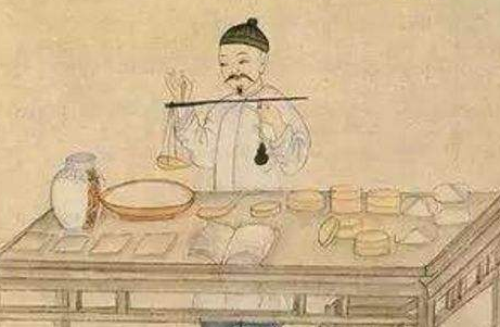 陈自明有着哪些医学理论？他对妇科病有着怎样的独到见解