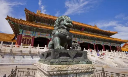 古代故宫里面为什么没有种树 难道皇帝不给种树吗