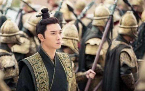 输籍定样是什么时候开始推行的？在什么背景下开始的