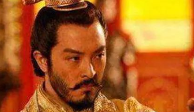 太子眼看饿死，介子割下腿上肉说：吃点肉，太子登基，此人自杀了