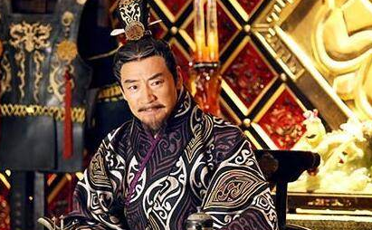 西汉时出现外戚的原因是什么？后来是什么结果