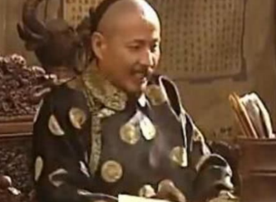 雍正最信任的大臣鄂尔泰的下场是什么？