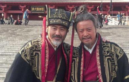 曹爽独霸朝纲，司马懿正在韬光养晦