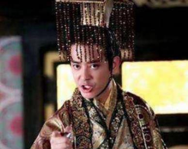 此人替皇子稳住局面，皇子称帝后却想杀他