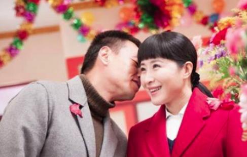 《哥哥姐姐的花样年华》什么时候播出？主要讲的什么故事？