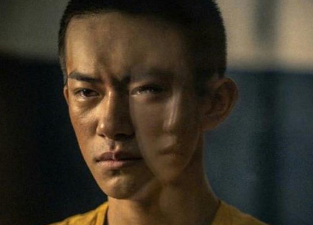 《少年的你》为什么会撤档？网友集体心疼易烊千玺
