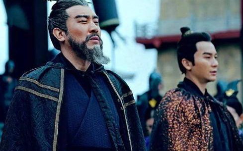 历史上的曹操是什么样子的？《资治通鉴》中描写的还是人吗？