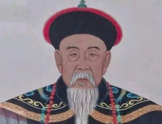 乾隆曾最宠信的两个大臣，如果他在和坤还敢贪污吗？