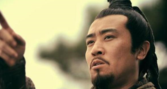 汉献帝祈求马腾救命,结果却把人家百口性命给害了?