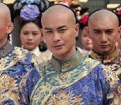 康熙63岁得一子，雍正为何把他当亲儿子养 ？