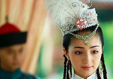 清朝历史上的香妃是不是真的身怀异香,直到专家打开其棺木才知道?