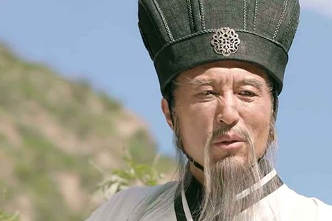 诸葛亮为什么把持朝政不放权？诸葛亮到底是怎么想的？