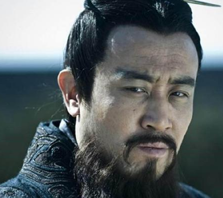 历史上都是大臣跪拜皇帝吗 其实并不是电视剧的那样的