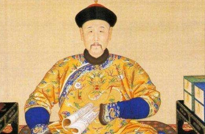 顺治、康熙、雍正、乾隆、嘉庆之间是什么关系？是嫡系亲属吗？