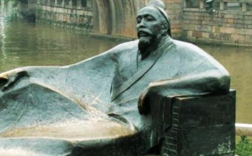 他是唐朝诗人张继，因一首诗而留名千古