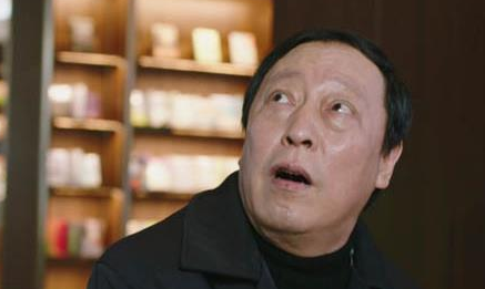 《都挺好》苏大强再婚的对象是谁？保姆成了后妈