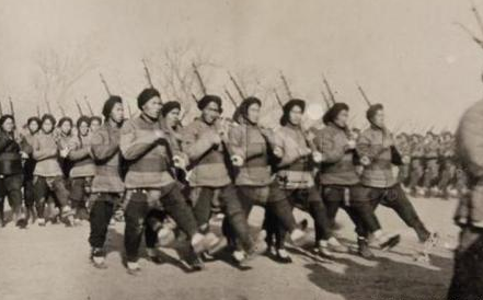 巅峰时期的明朝和清朝相比 谁更强一些