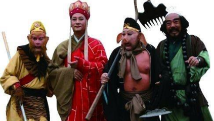 西游记中唐僧手里的通关文牒上写的什么 为什么皇帝们对他礼遇有加呢