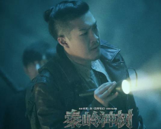 《怒海潜沙》吴邪王胖子和张起灵最后是怎么离开海底墓的？