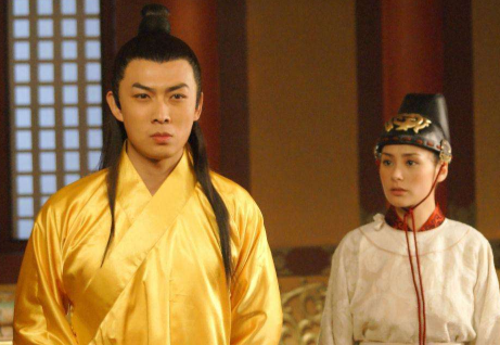 武则天为什么赐死李重润？只因为在人群中多看了他一眼