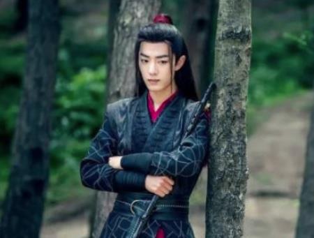 《陈情令》肖战在剧中饰演什么角色？主要剧情是什么？