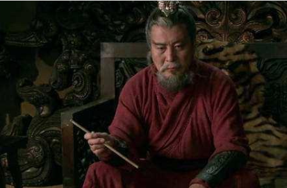 公孙瓒为什么发展不起来？原因是什么