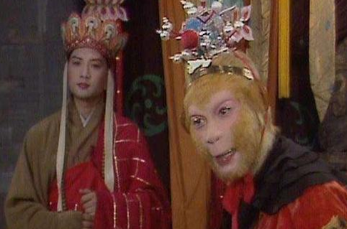 乌鸡国太子在金銮殿上阻止妖王杀唐僧的真实目的是什么？