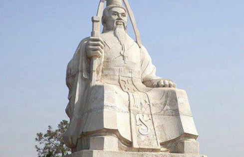 周朝存在800多年，周朝的王权是怎么一去不复返的？