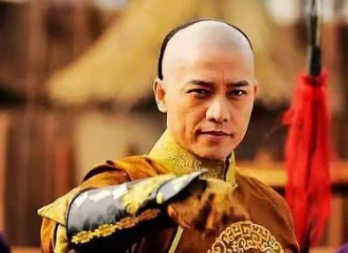 弘皙被康熙遗命封亲王，为什么会被乾隆幽禁到死？