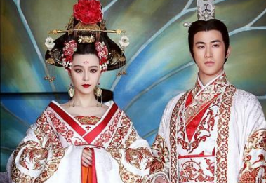武则天上位背后的真相是什么？初唐政治集团之间的权力斗争