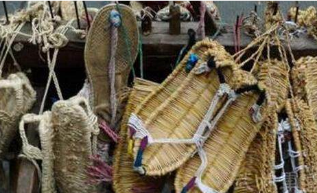 刘备前期的钱是靠卖草鞋吗 刘备真的可以一年卖两百多万双吗