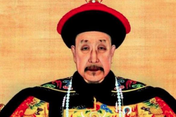 清朝皇帝为什么半时间在承德避暑？