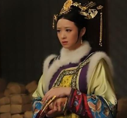 古代妃子为什么都喜欢留长指甲呢 如果侍寝皇帝的时候怎么办