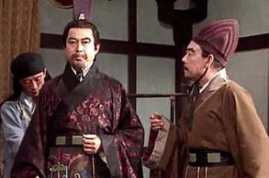 黄权：刘备手下的叛臣，魏国给了他高官和美女