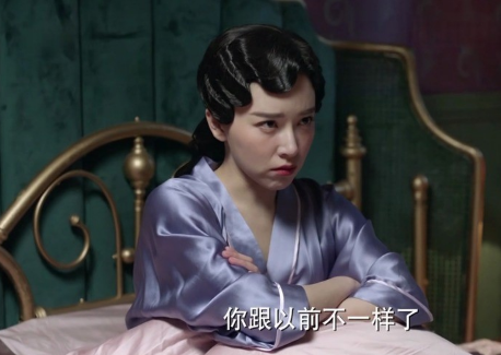 《谍战深海之惊蛰》余小晚是不是喜欢陈山 两人的结局是什么